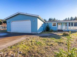 200 NE Evergreen Ln, Yachats, OR