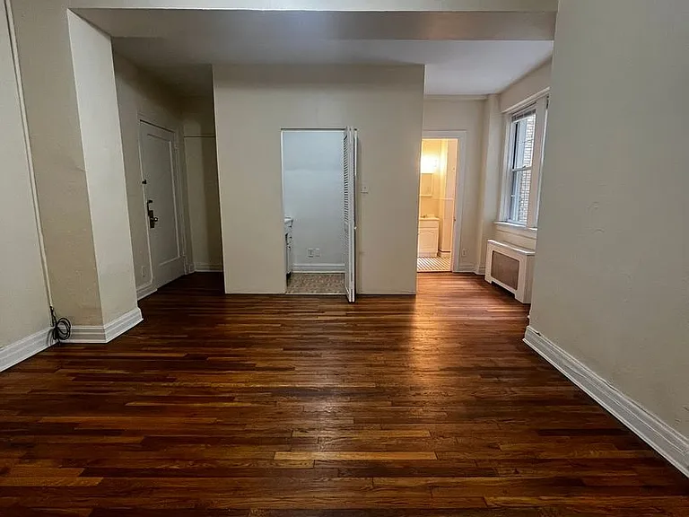 New King Edward Apartments — Photo 101