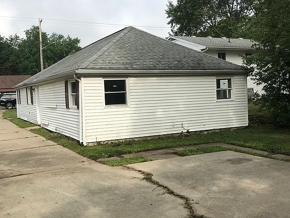5th image of 400 N Grace St