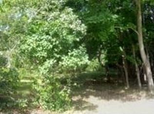 74 Depot Rd, Westhampton Beach, NY 11978