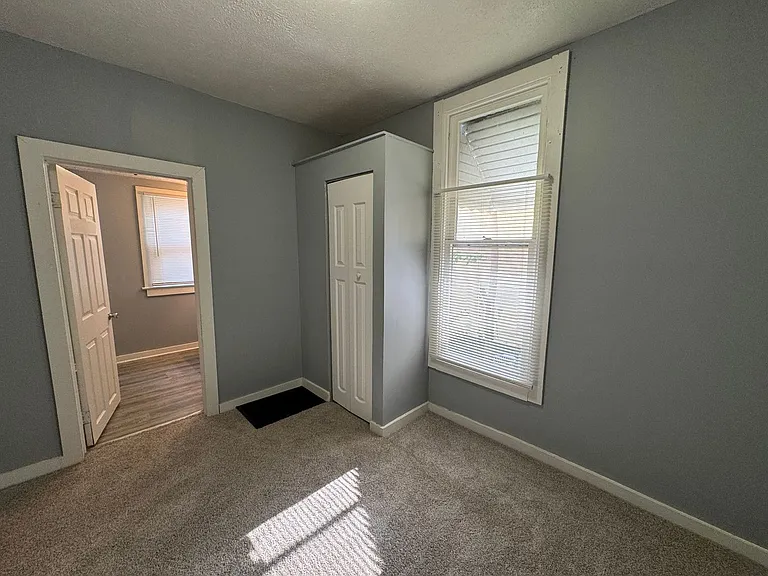 309 Iowa St — Photo 18