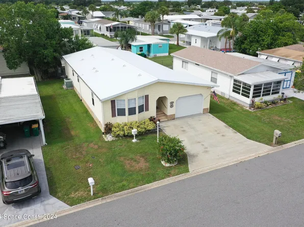 840 Hawthorn Cir, Barefoot Bay, FL 32976