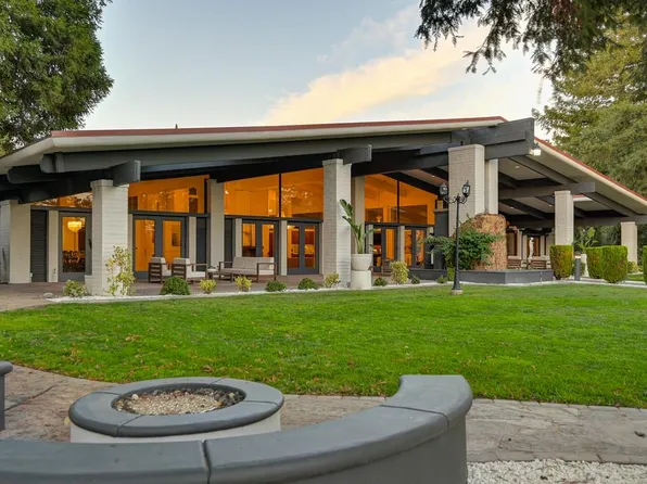 2300 California Ave, Carmichael, CA 95608