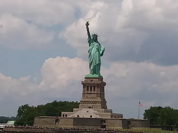 7002 Blvd East image 40 of 42