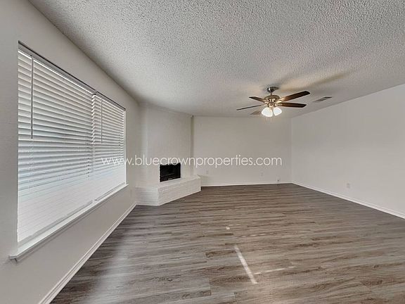 2nd image of 733 Admiralty Way