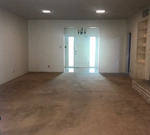 3rd image of 2207 Western Dr