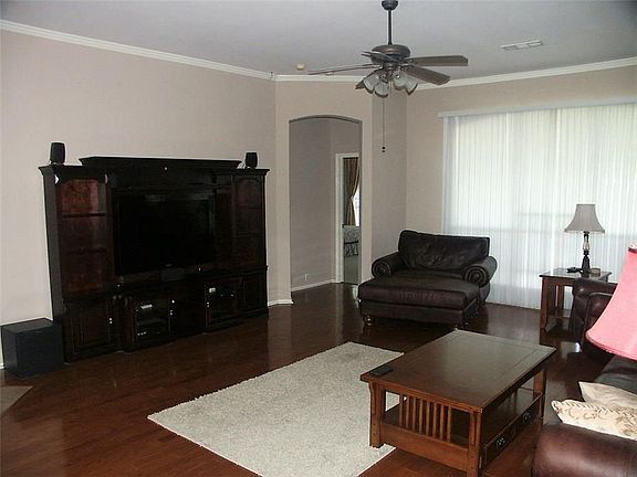 4th image of 6329 Pine Hills Ln