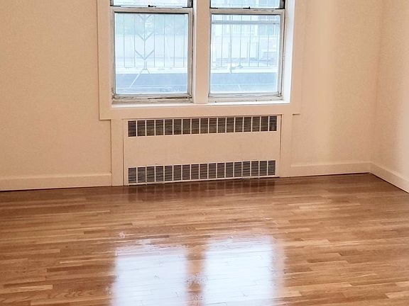 4th image of 14018 Burden Cres APT 502