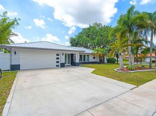 7250 NW 6th St, Plantation, FL 33317
