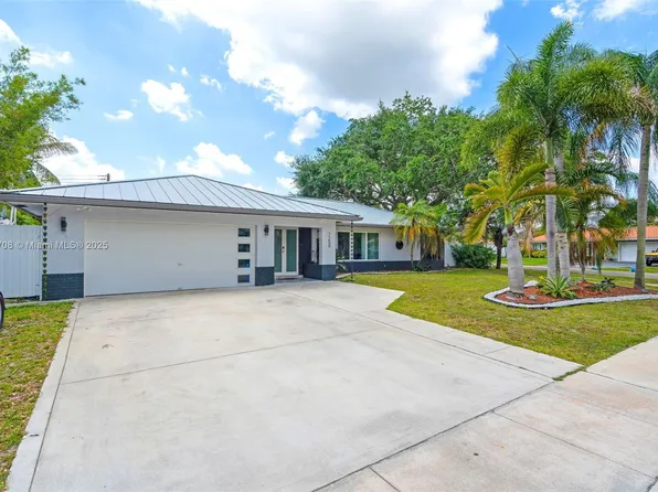 7250 NW 6th St, Plantation, FL 33317