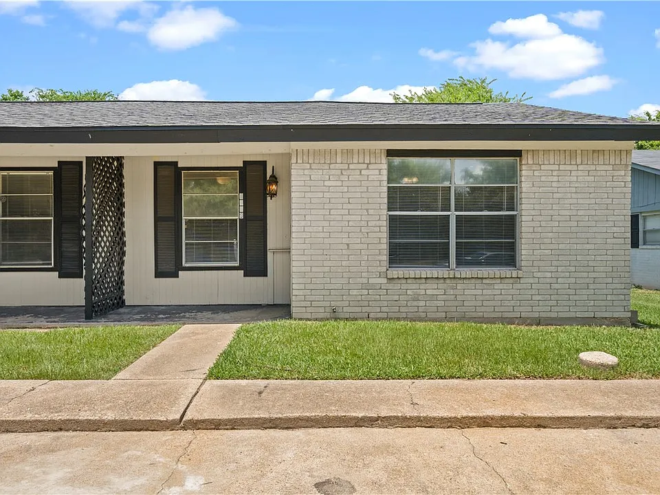 1419 Hillside Dr