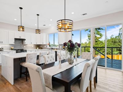 1915 Lyon Court, Santa Rosa, CA, 95403