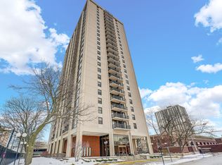 2605 S Indiana Ave UNIT 402, Chicago, IL 60616