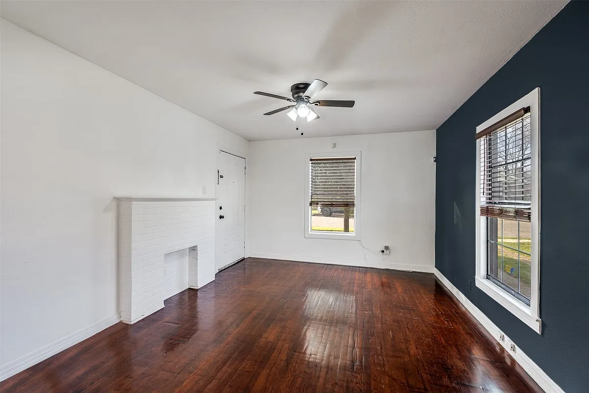 Building Photo - 921 E Ramsey Ave