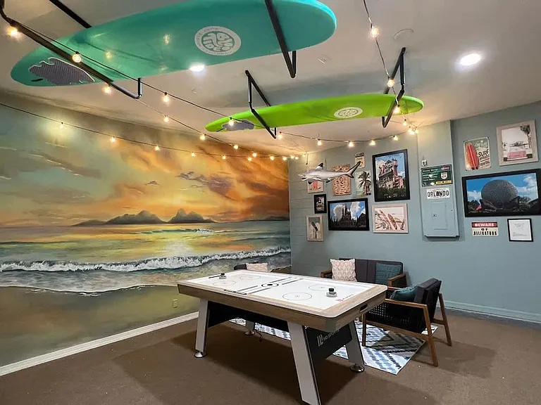 Building's Lounge