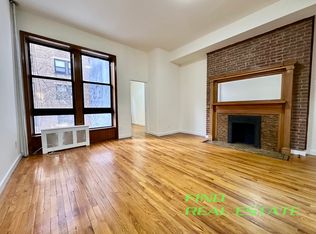 266 W 73rd St #2R, New York, NY 10023