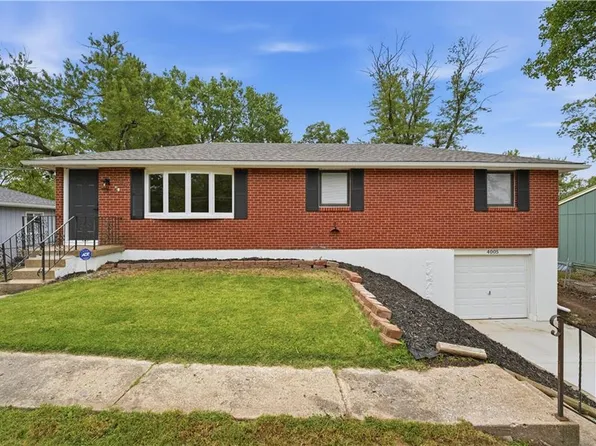 4005 NW 52nd St, Riverside, MO 64150