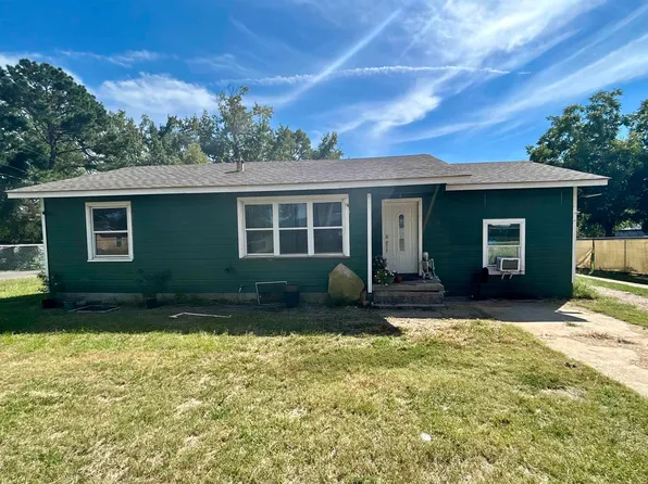 214 Fairview St, Marshall, TX 75672