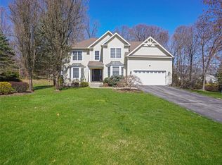 8 Raven Ct, Armonk, NY 10504