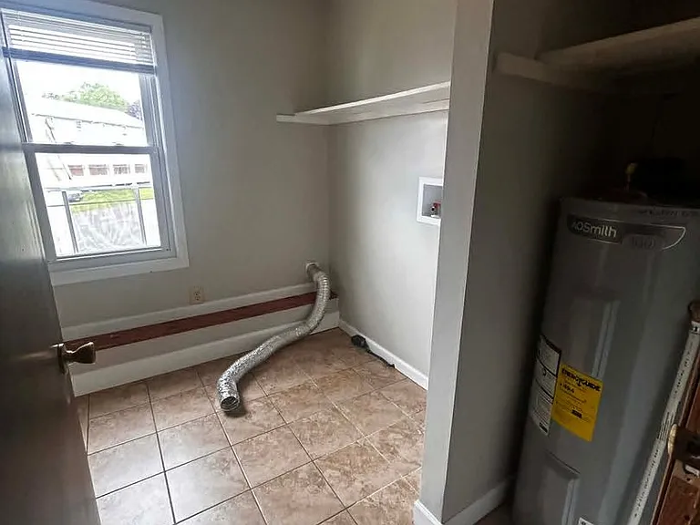 43 McCulloh St — Photo 4