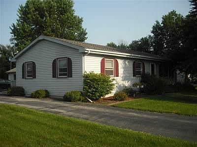 1st image of 4902 Lynn Ln
