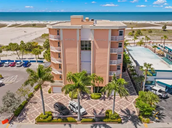 11270 Gulf Blvd #4, Treasure Island, FL 33706