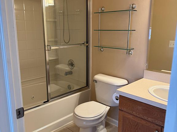 5th image of 3227 Baldwin Woods Dr