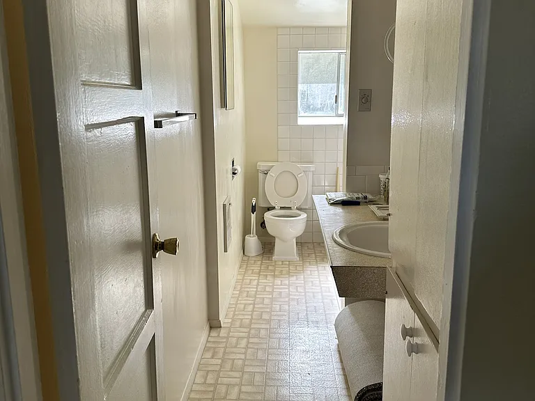 Alexander Rd — Photo 14