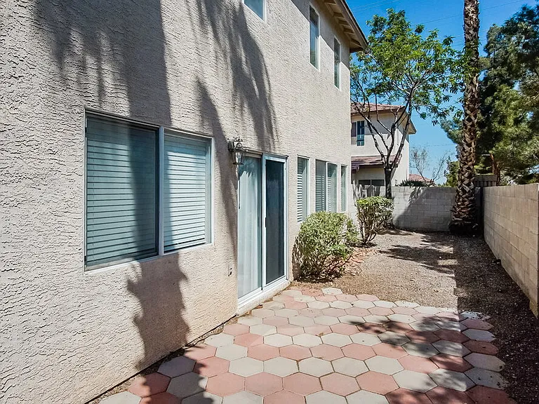 10350 Montana Mountain St — Photo 17