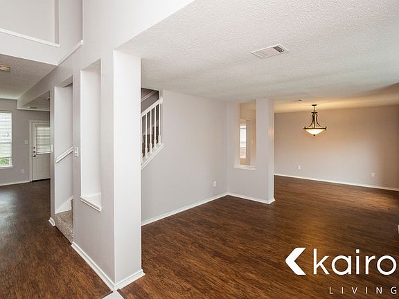 2nd image of 620 Waterwood Ln