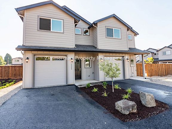 2nd image of 2608-2610 Ross Ln