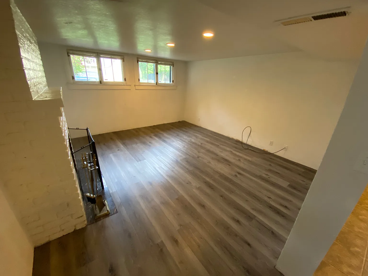 1 bed, 800 sqft, $1,200 — Photo 2