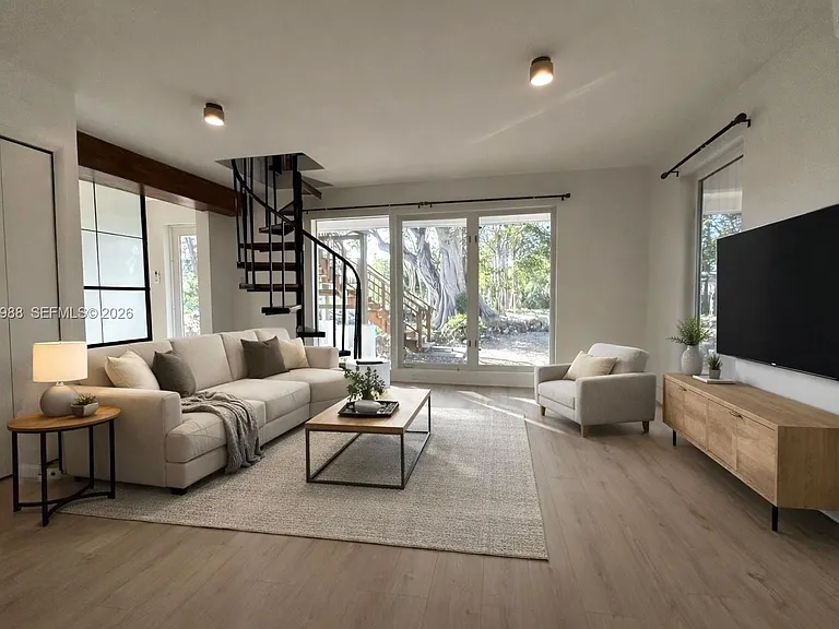 17010 SW 77th Ave — Photo 6