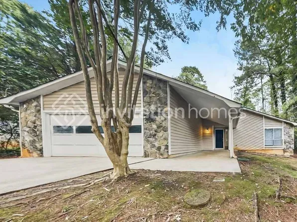 614 Oxford Hall Dr, Lawrenceville, GA 30044
