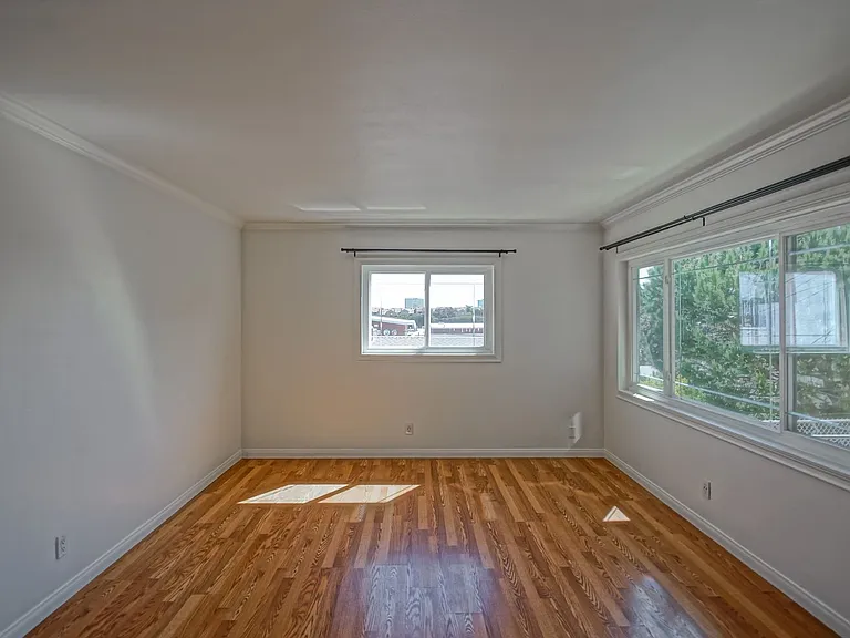 330 Bungalow Dr — Photo 8