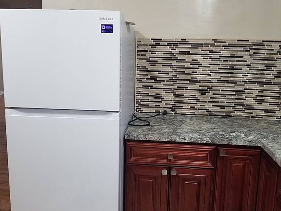 5th image of 9127 Avenue N Fl 2