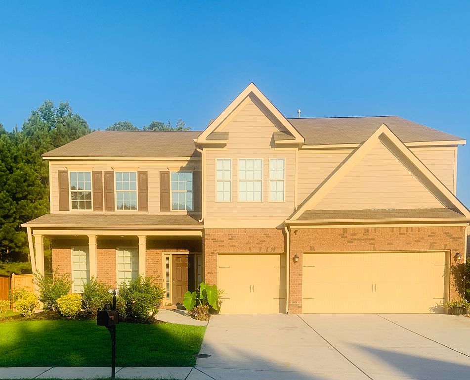 470 Lakeside Vw - Property Image