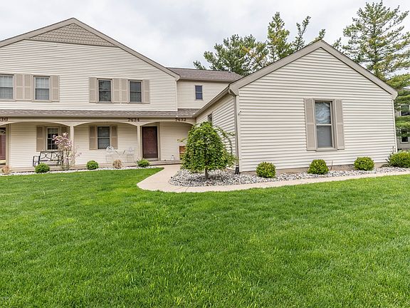 3rd image of 7432 Creekside Dr Unit 12