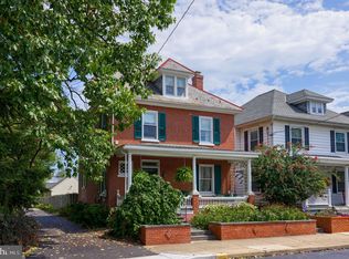 213 S Spruce St, Lititz, PA 17543