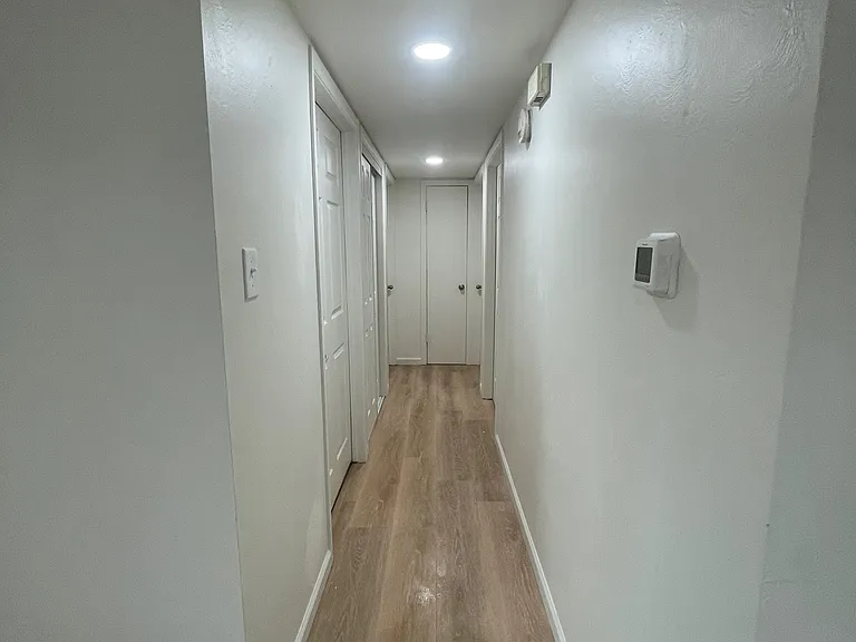 2405 Tamarac Dr — Photo 13