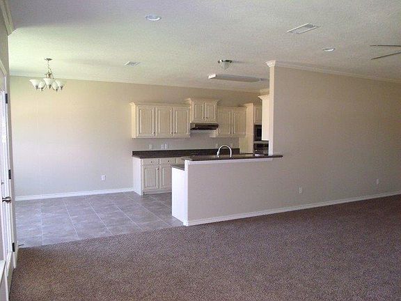 4th image of 2712 Poydras Ct