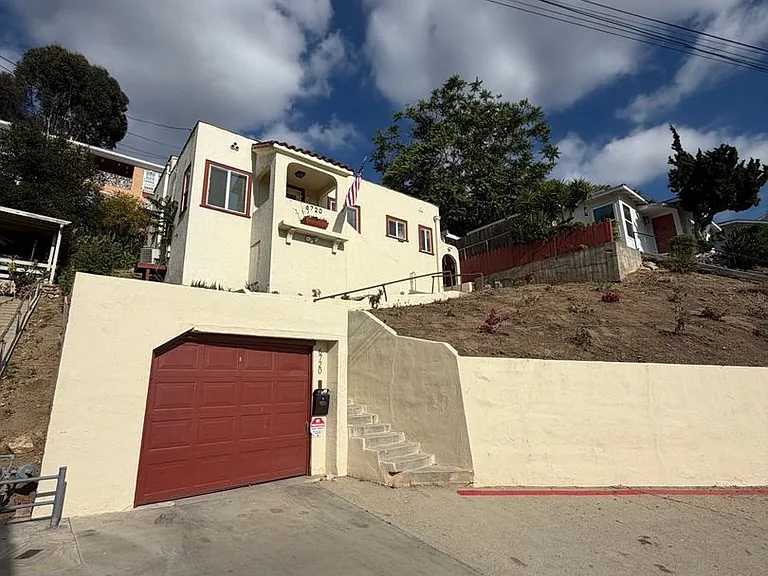 StanfordWay — Photo 19