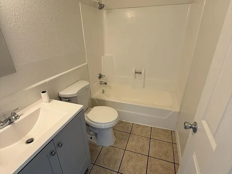 508 N Scott Ave #2 — Photo 4