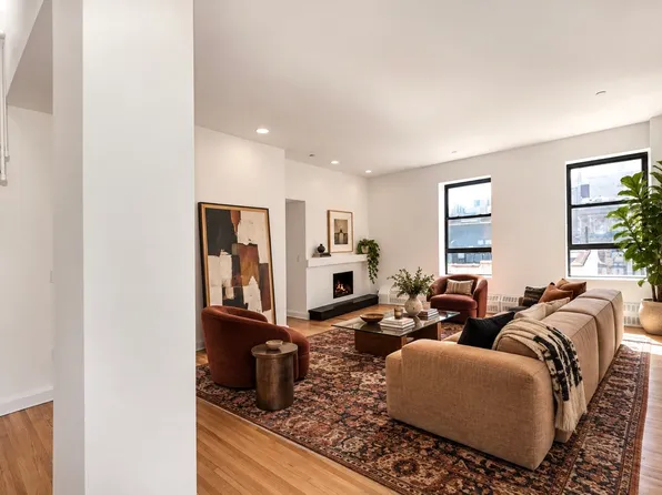 450 6th Avenue image 1 of 13