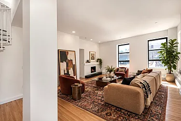 450 6th Avenue, #PH3