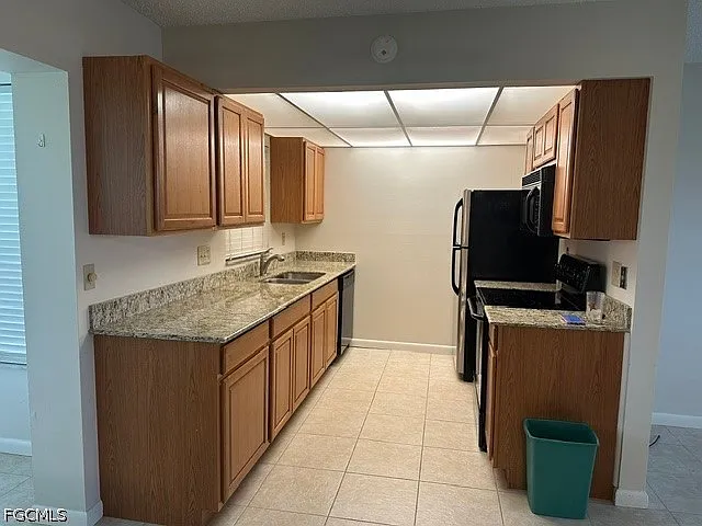 1 bed, 1.0 bath, 718 sqft, $1,250 — Photo 2