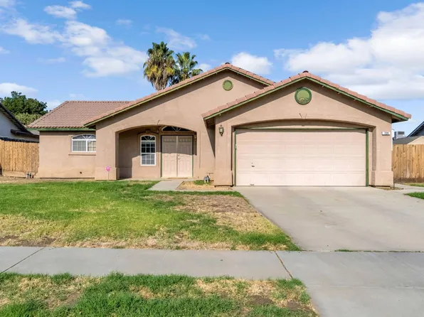 729 Daphne Ln, Lemoore, CA 93245