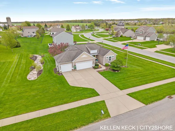 7786 Thornburst Ct SE, Byron Center, MI 49315