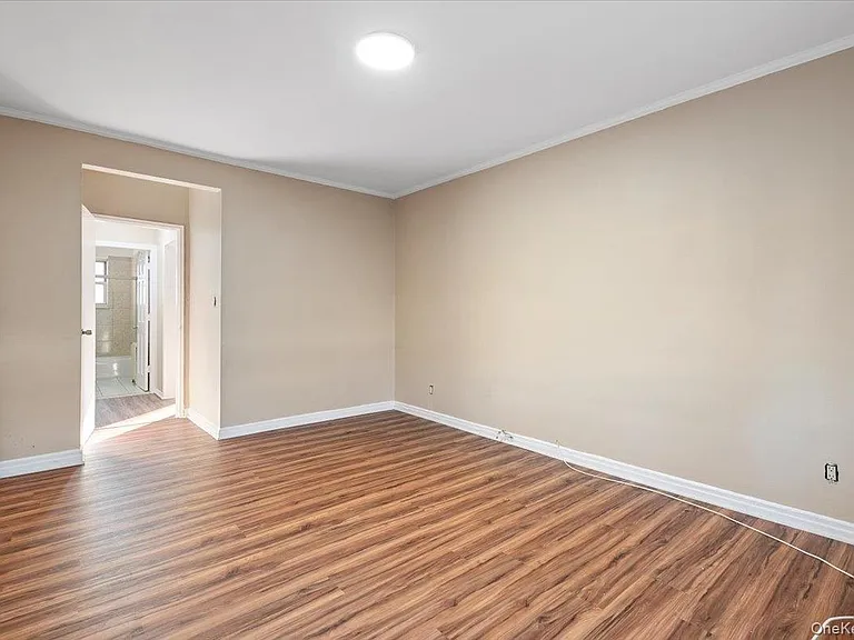 87-37 Marengo St #1 — Photo 14