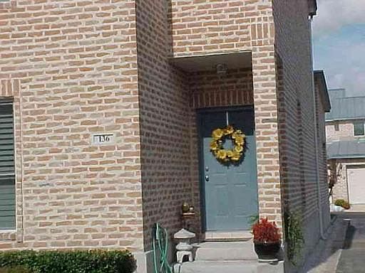 2nd image of 136 OAKWELL FARMS PKWY #136